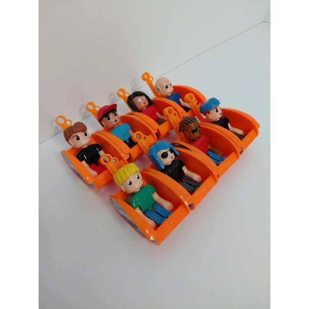 8 Knex Starburst Spinner Orange Seats w/ Figures - K'nex Amusement Park Parts‎